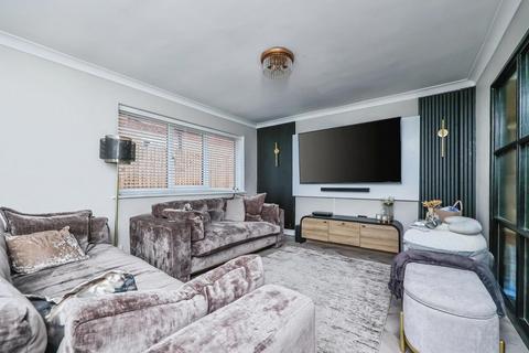 3 bedroom bungalow for sale, Trowell Road, Nottingham, Nottinghamshire, NG8
