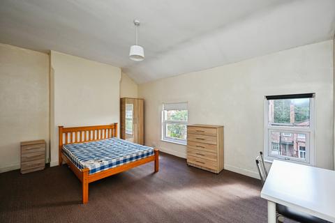 4 bedroom end of terrace house for sale, Colville Street, NOTTINGHAM, Nottinghamshire, NG1