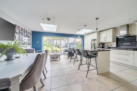 undefined, Howes Close, Barrs Court, Bristol
