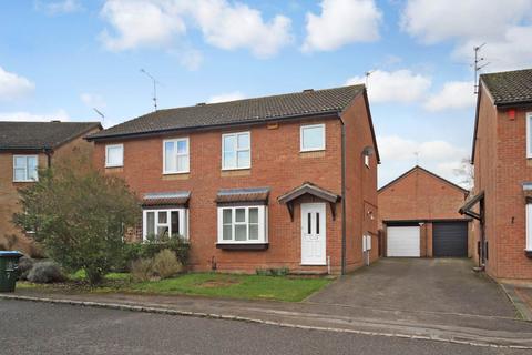 undefined, Isis Close, Aylesbury