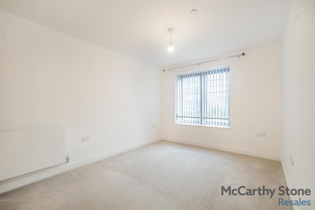 8678512-interior12.jpg
