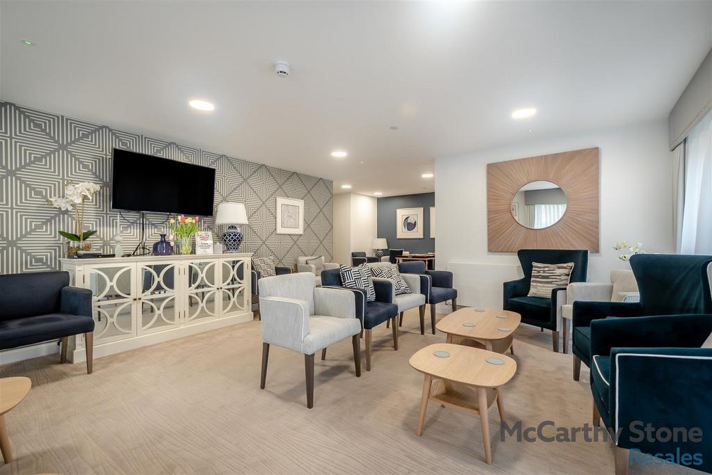 8678512-interior22.jpg