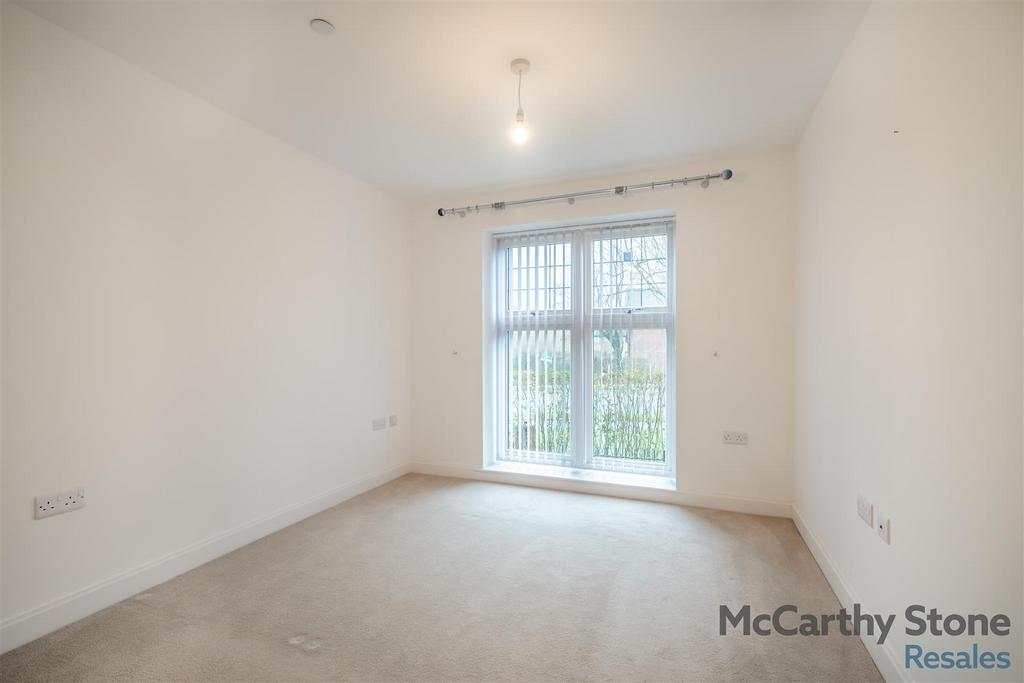8678512-interior09.jpg