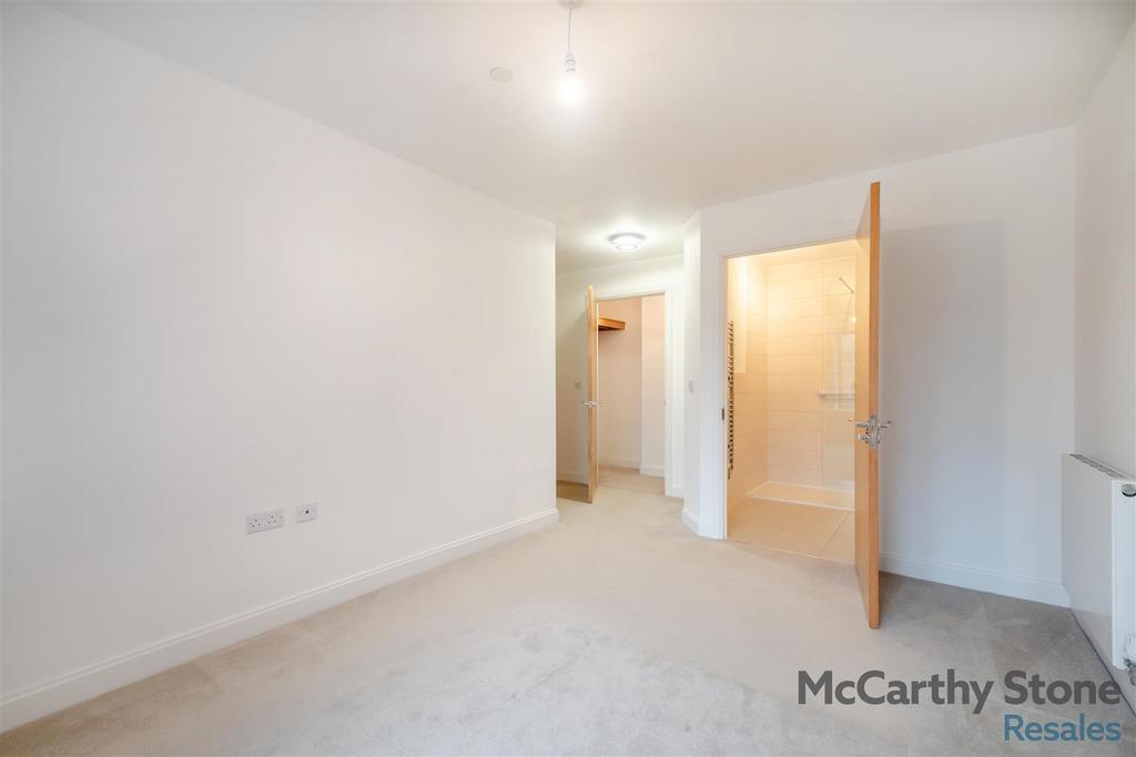 8678512-interior14.jpg