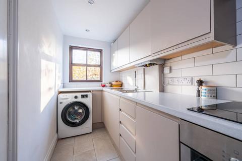 2 bedroom flat for sale, Osbaldeston Road, N16, Stoke Newington, London, N16