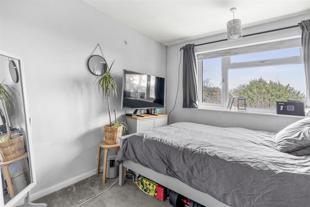 5 Copners Drive, HP14 6 SG-14.jpg