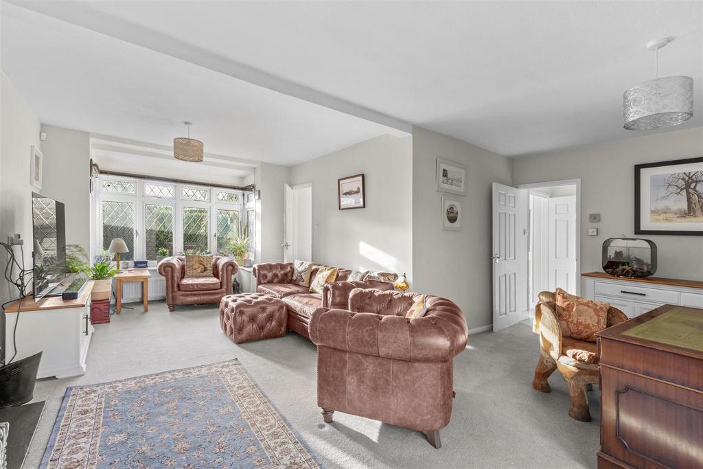 5 Copners Drive, HP14 6 SG-7.jpg