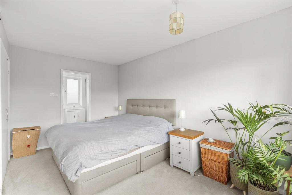 5 Copners Drive, HP14 6 SG-11.jpg