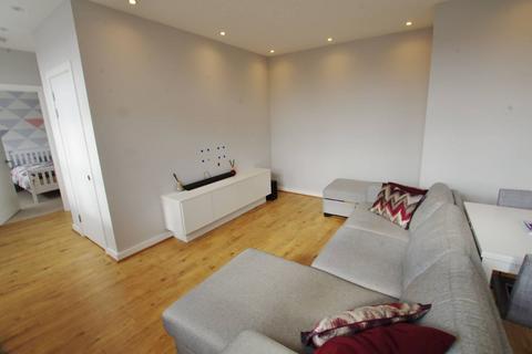 2 bedroom flat for sale, Rembrandt House, Watford, WD18