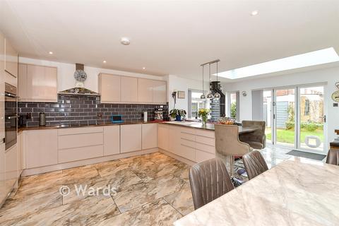 4 bedroom detached bungalow for sale, Leonard Road, Greatstone, New Romney, Kent