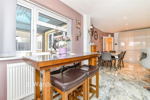 4 bedroom detached bungalow for sale, Leonard Road, Greatstone, New Romney, Kent