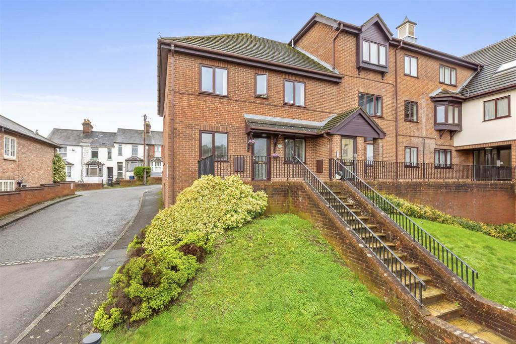 43 Sovereign Court, Totteridge Ave, HP13 6 XL-12.jp