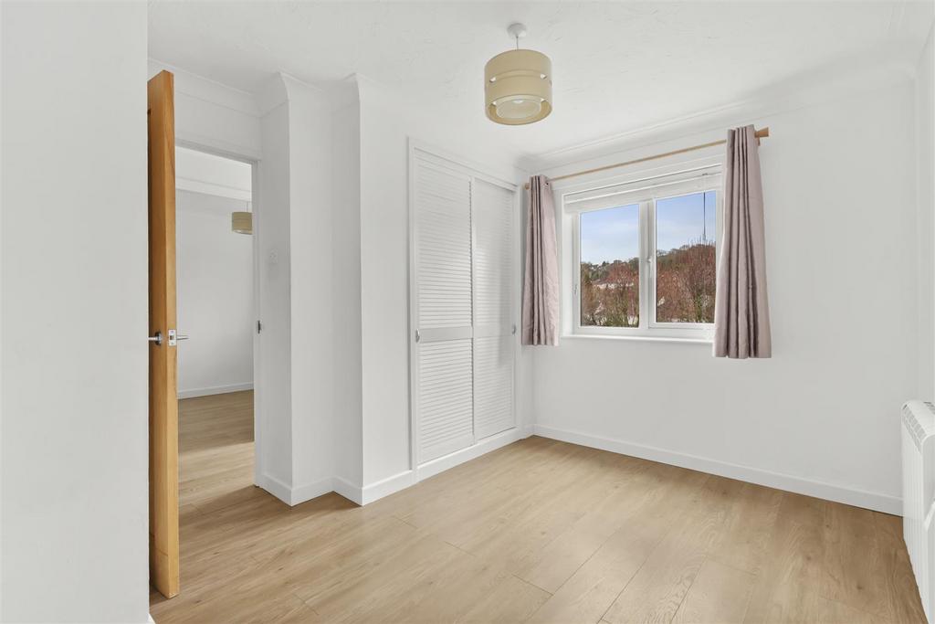 43 Sovereign Court, Totteridge Ave, HP13 6 XL-1.jpg