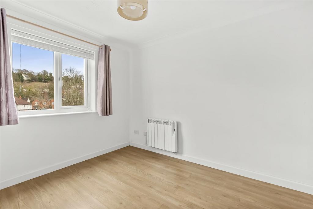 43 Sovereign Court, Totteridge Ave, HP13 6 XL-2.jpg