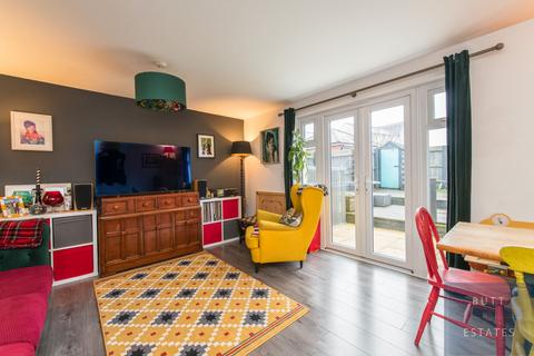 3 bedroom end of terrace house for sale, Cranbrook, Exeter EX5