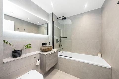 2 bedroom terraced house for sale, Chichester Mews, West Norwood, London, SE27