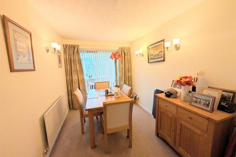 3 bedroom detached house for sale, Oak Drive, Balderton, Newark