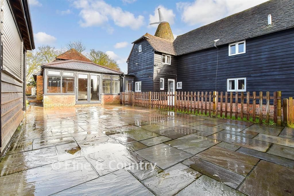 Patio / Decking