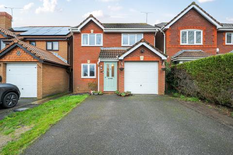 Alexandra Gardens, Knaphill, Woking, GU21