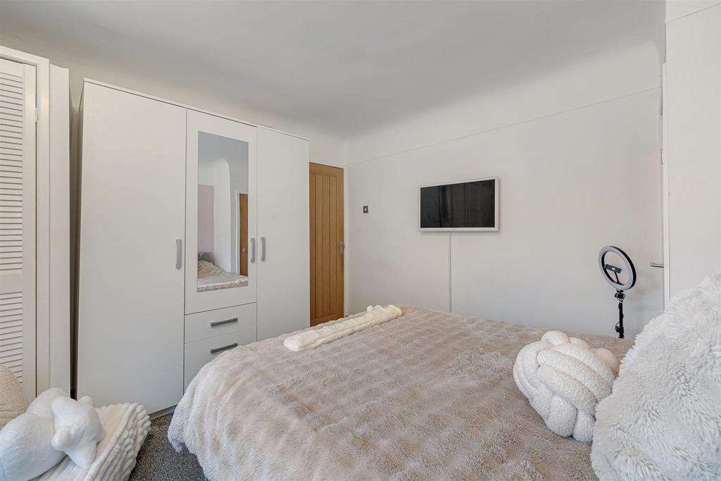 14 EGLINTON AVENUE-7.jpg