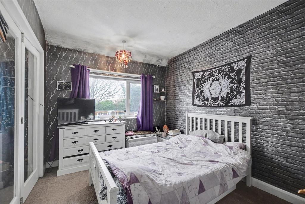 Bedroom 2 1.jpeg