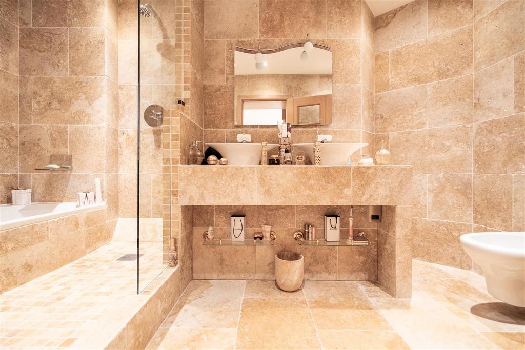 En Suite Two