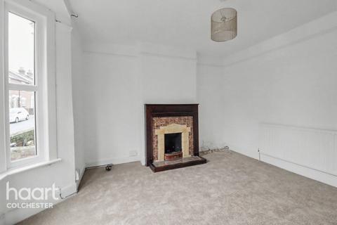 3 bedroom terraced house to rent, Lucas Road, COLCHESTER