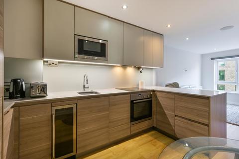 2 bedroom apartment to rent, Castleton House, Aerodrome Road, London, NW9