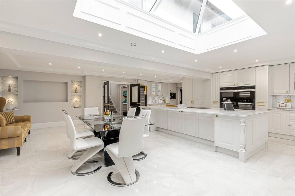 Kitchen/Breakfast