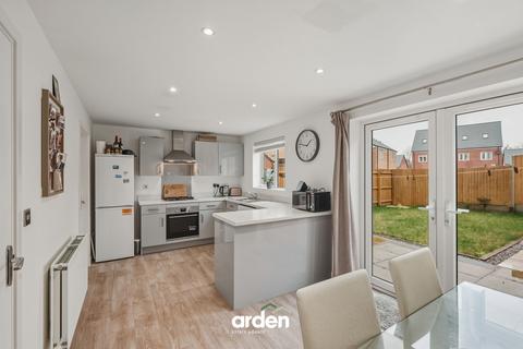3 bedroom detached house for sale, Heron End, Worcester, WR5