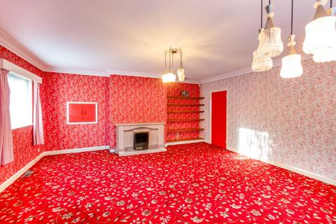 4 bedroom detached bungalow for sale, The Green, Finningley, Doncaster