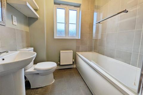 2 bedroom terraced house to rent, Lilac Road, Sheerness ME12