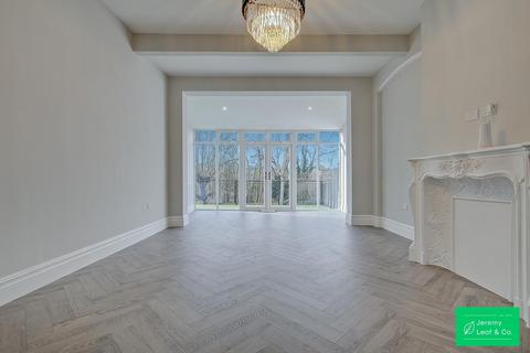 5 bedroom semi-detached house for sale, Holden Road, London