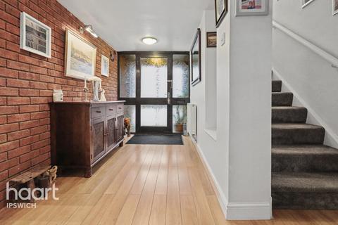 2 bedroom semi-detached house for sale, Sandpiper Road, Ipswich