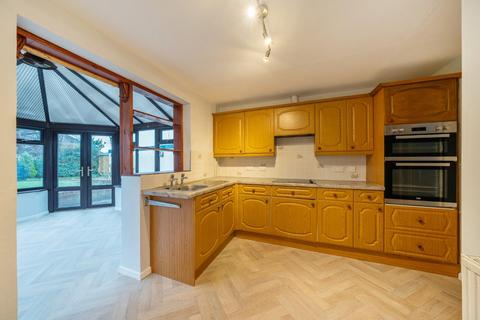 2 bedroom detached bungalow for sale, Fairview Avenue, Guilsfield, Welshpool