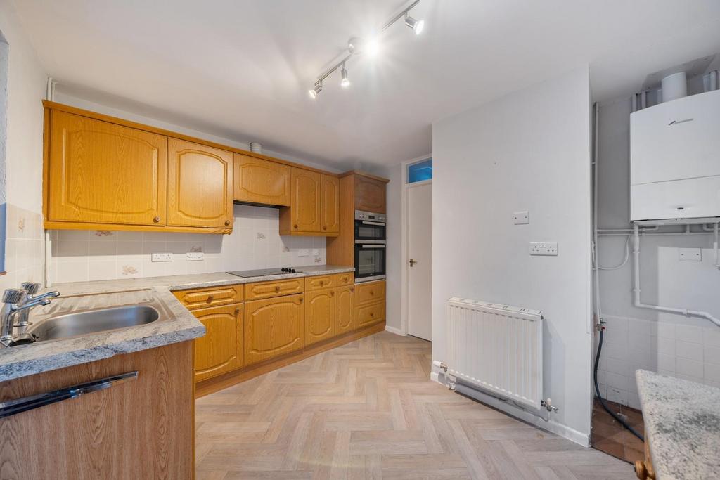 Kitchen corner.jpg