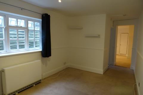 undefined, Richmond Road, Kingston, KT2 5EH
