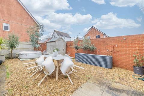 undefined, Wales Crescent, Canterbury, Kent, CT1