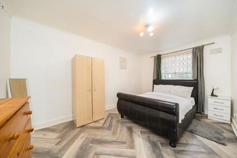 undefined, Leigham Court Road, London SW16