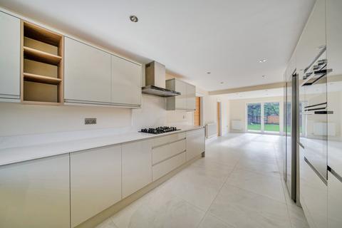 4 bedroom detached house for sale, Beacon Hill, Woking, Surrey, GU21