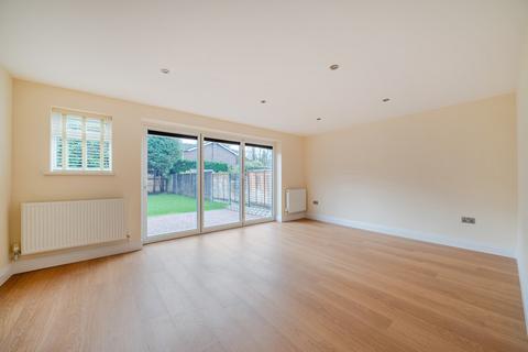 4 bedroom detached house for sale, Beacon Hill, Woking, Surrey, GU21