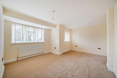 4 bedroom detached house for sale, Beacon Hill, Woking, Surrey, GU21