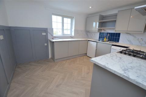 3 bedroom flat to rent, Malting Green Road, Layer-de-la-Haye, Colchester, CO2