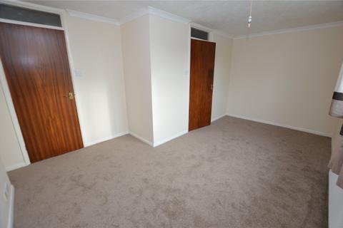 3 bedroom flat to rent, Malting Green Road, Layer-de-la-Haye, Colchester, CO2