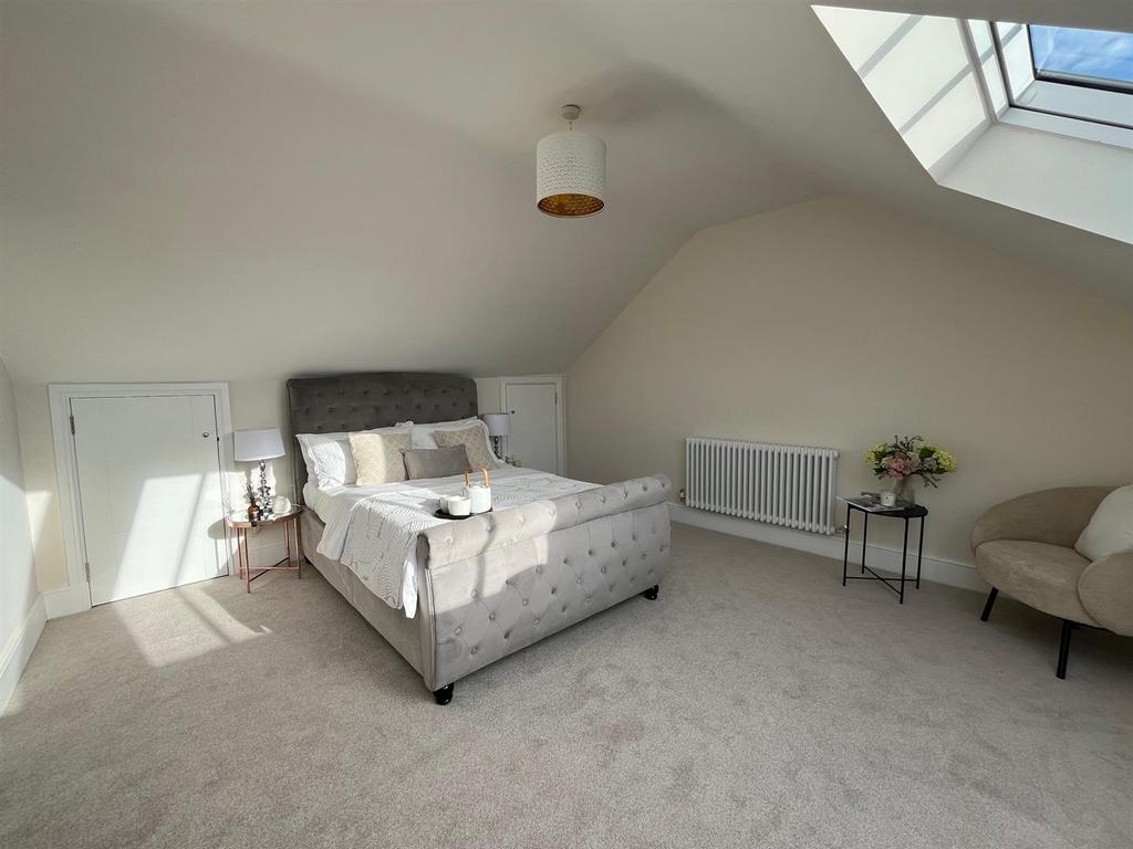 Main Bedroom.jpg