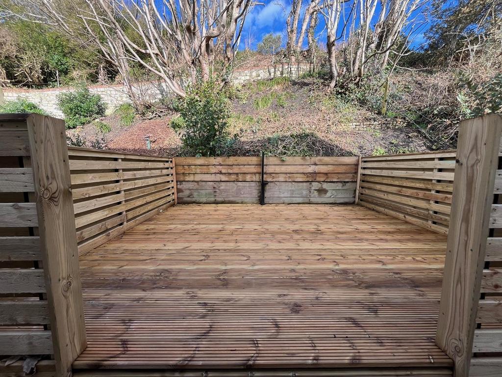 Decking.jpg