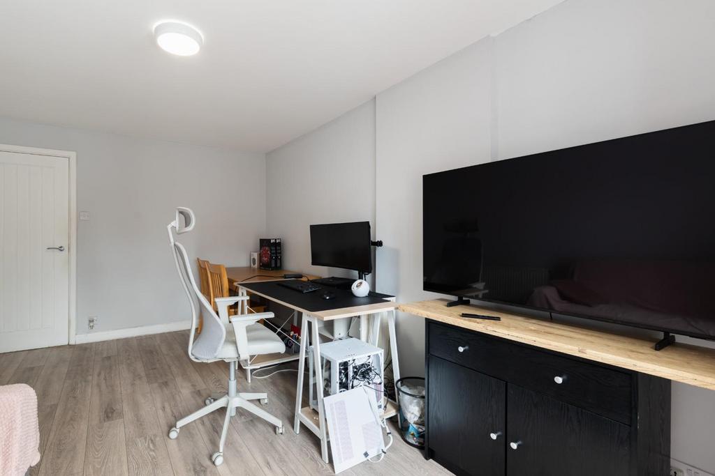 Lounge-1.jpg