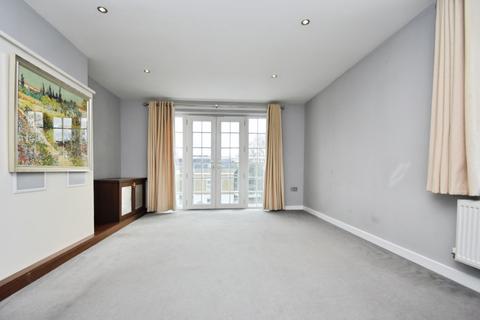 undefined, Tweedy Road Bromley BR1
