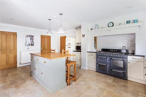 4 bedroom detached house to rent, Grange Road, Woking GU21