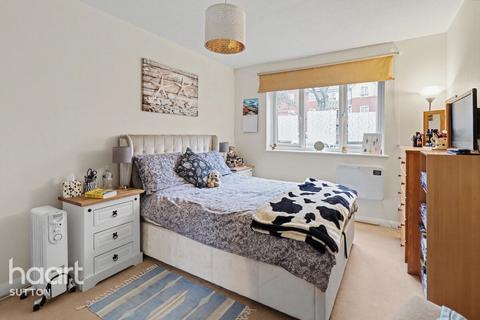 2 bedroom apartment for sale, Albion Road, SUTTON